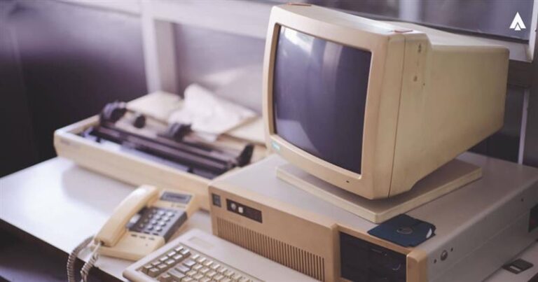 traditional telephony vs modern communication