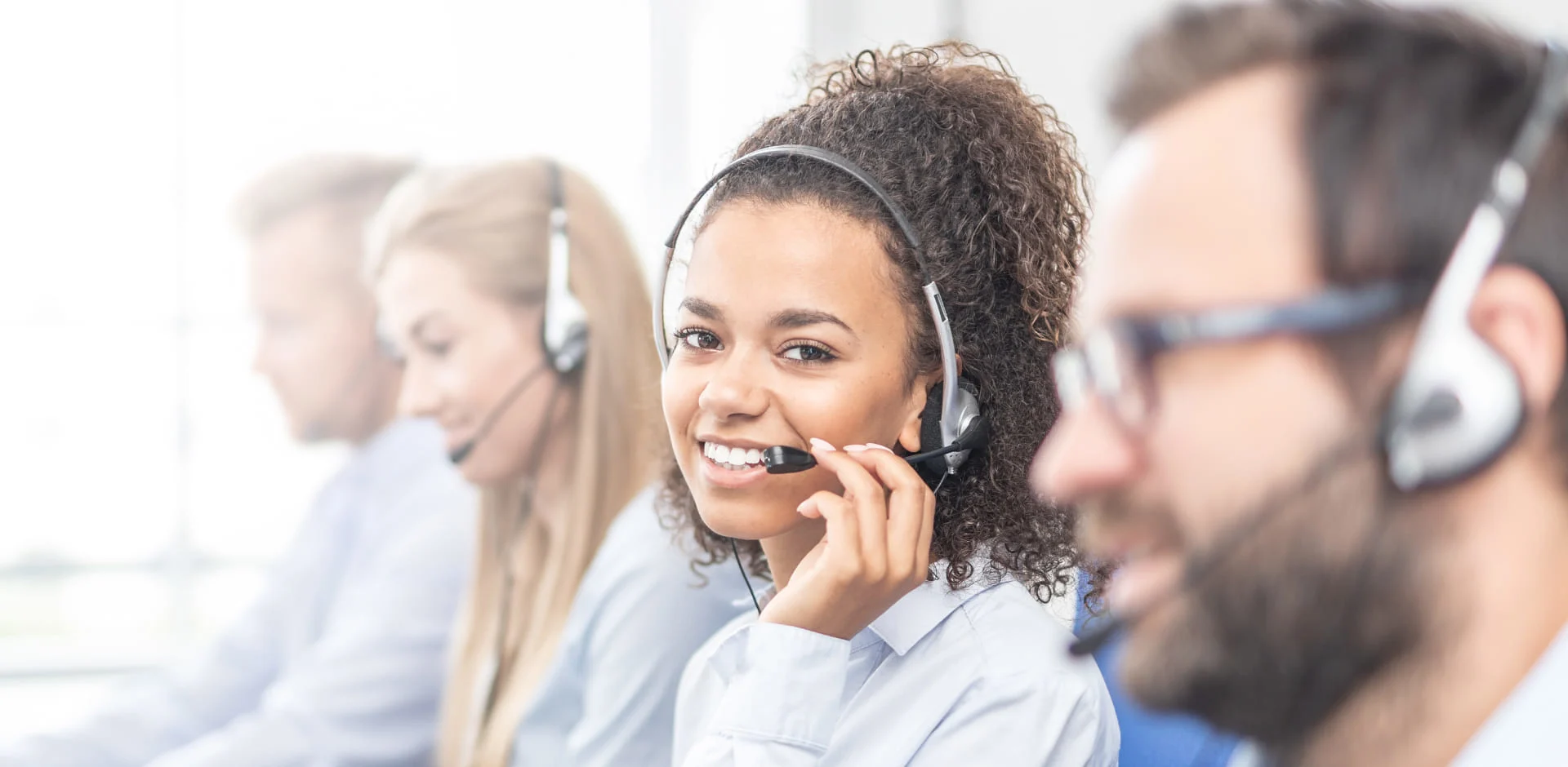 what is a contact center?